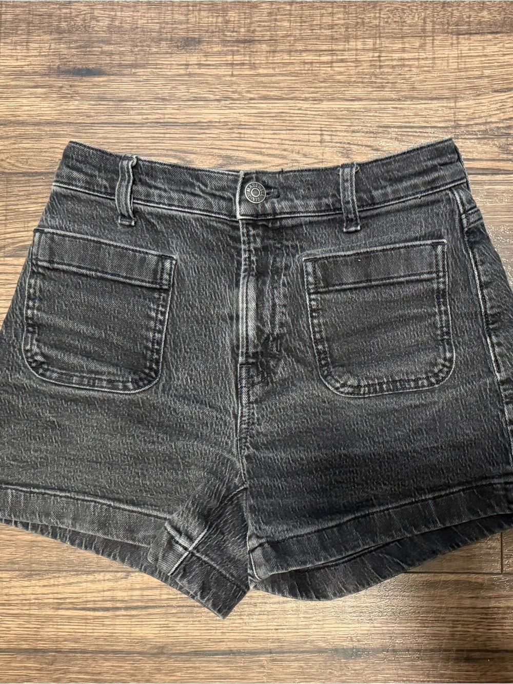 Madewell Women’s Black Denim High-Rise Shorts
